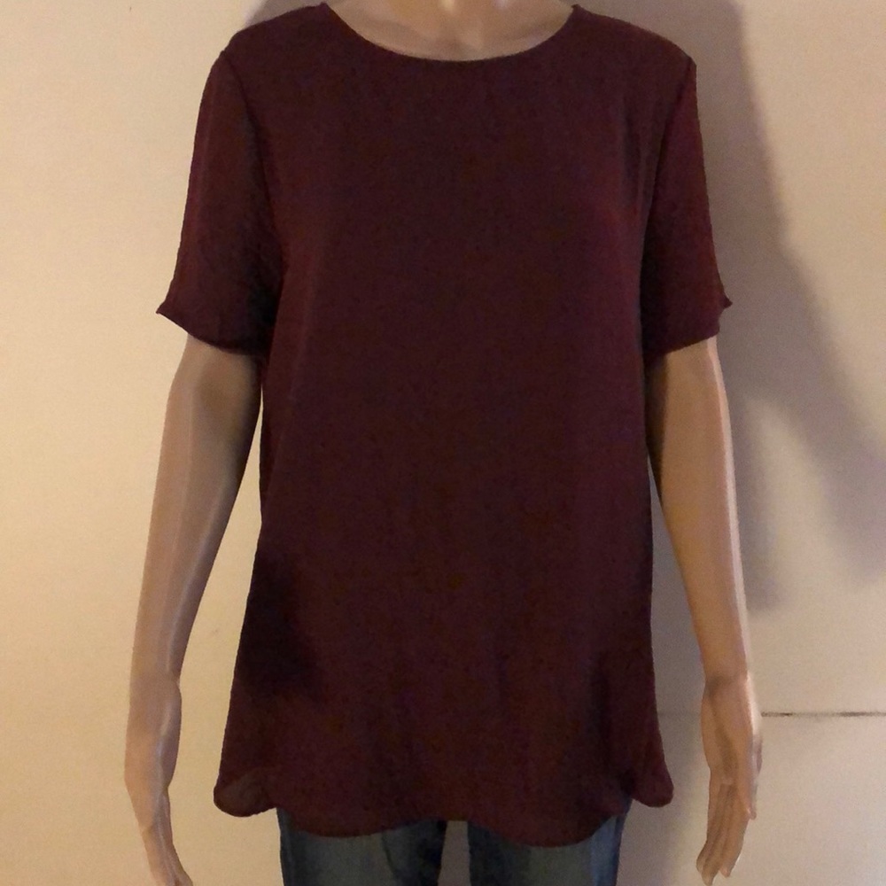 Super cute Apt 9 burghandy/wine colored blouse